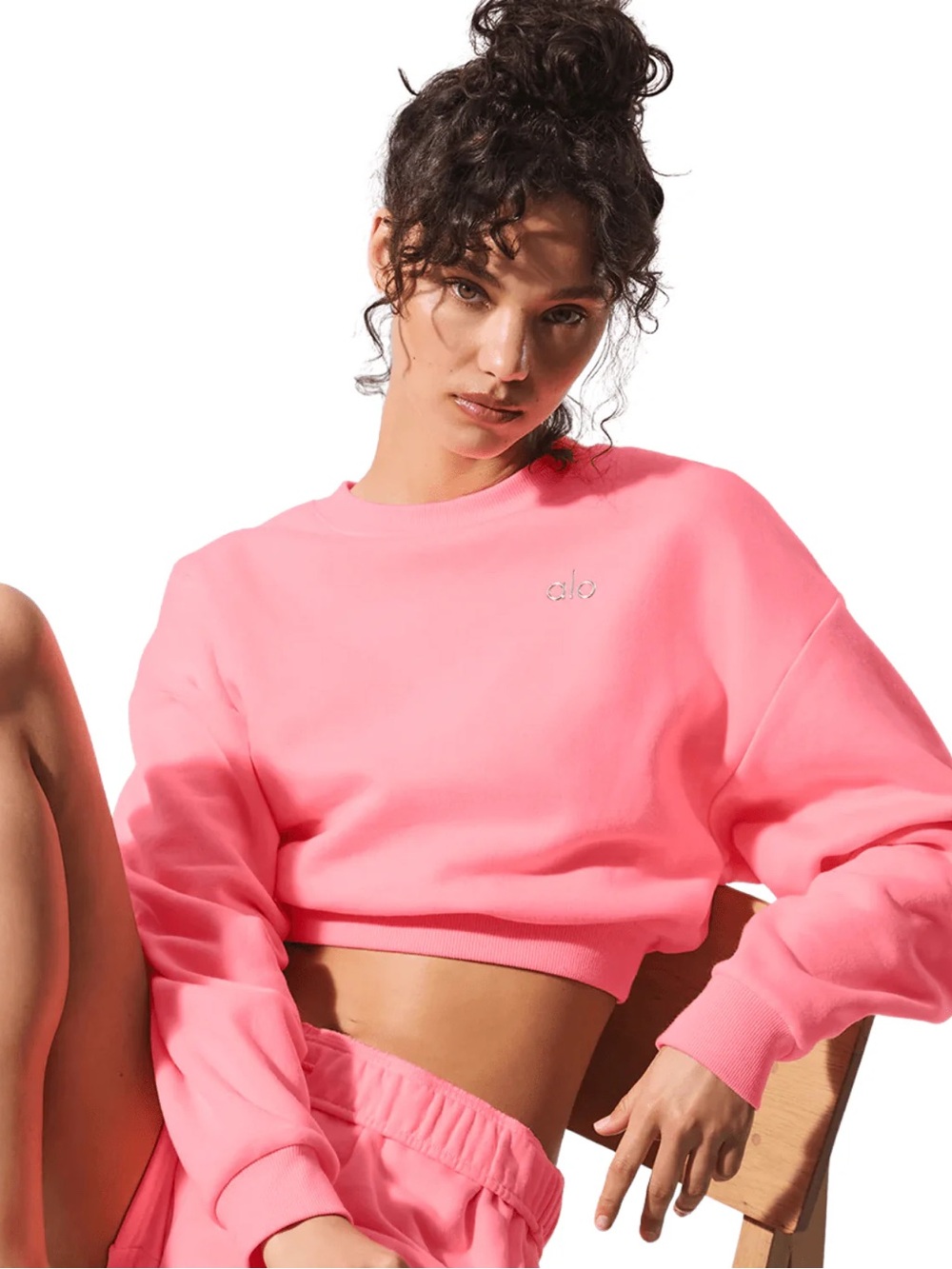 ALO Yoga Cropped Accolade Pink Neon Bubblegum Crewneck Pullover M